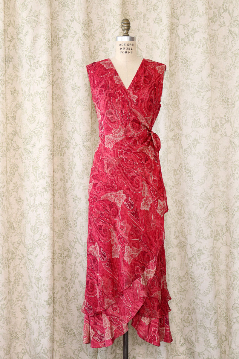 Magenta Paisley Silk Wrap Dress M-M/L Magenta Paisley Silk Wrap Dress M-M/L