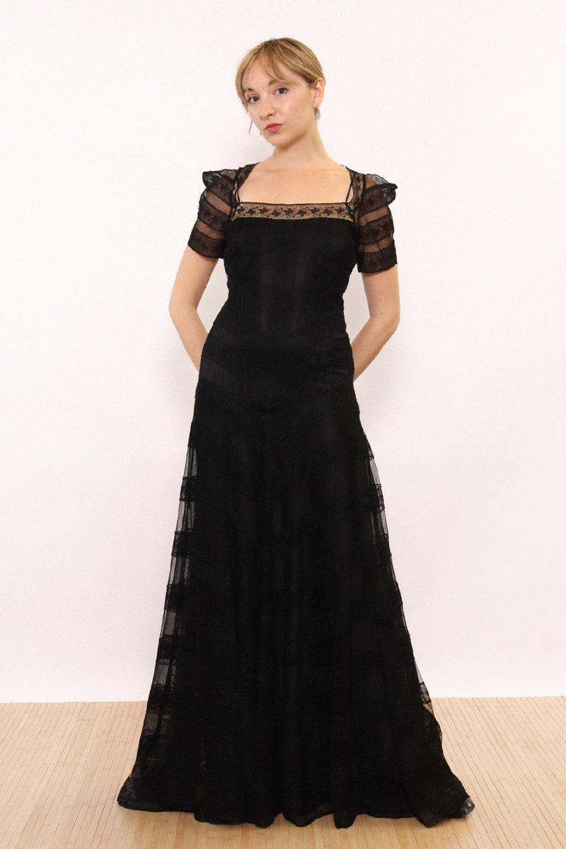 1940s Gothic Glamour Lace Gown XS/S OMNIA 1940s Gothic Glamour Lace Gown XS/S OMNIA