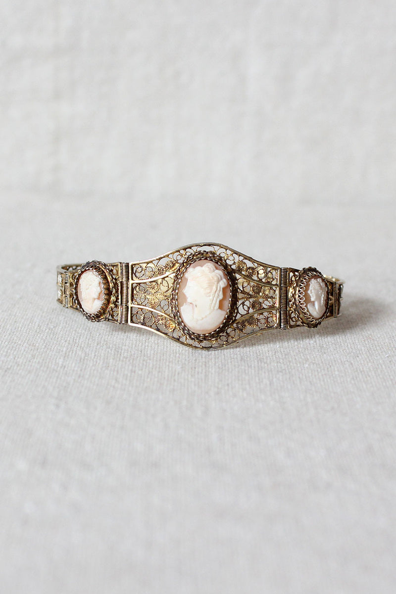 Vintage hotsell cameo bracelet