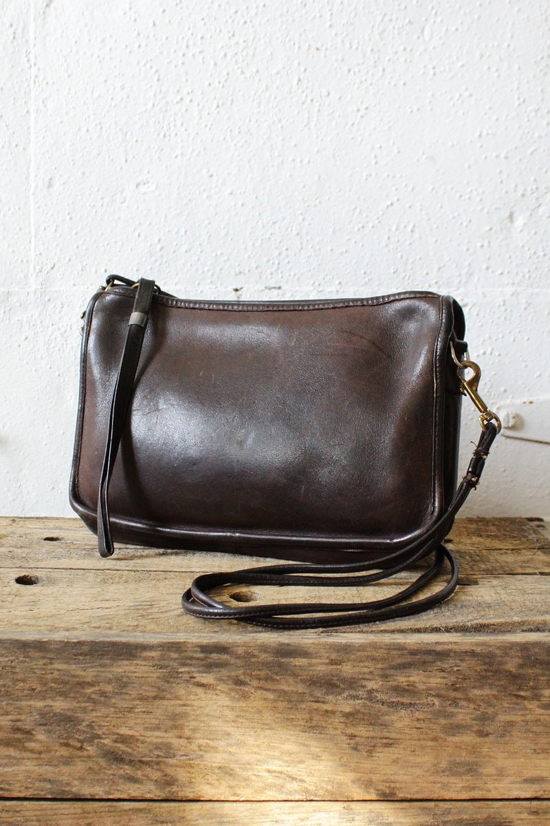 Tobacco Brown 70s Coach Bag – OMNIA