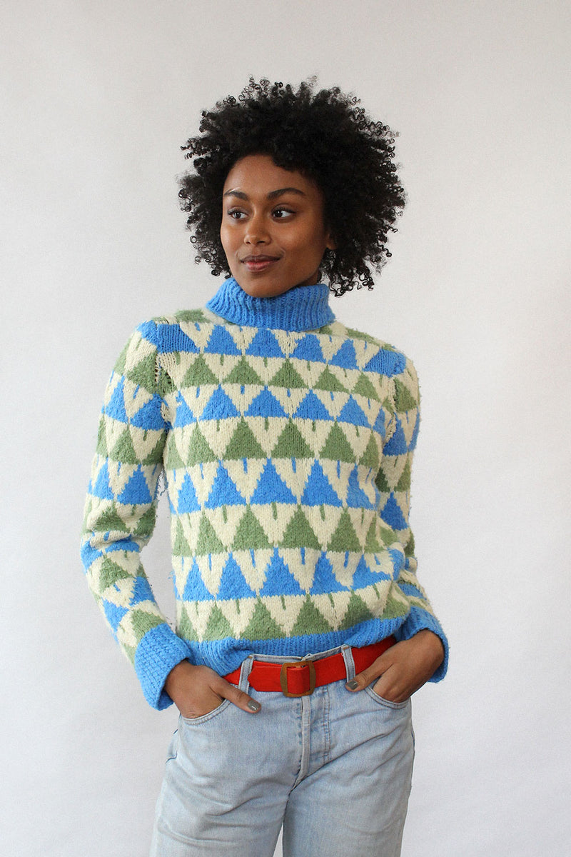 Triangle Turquoise Turtleneck S M OMNIA