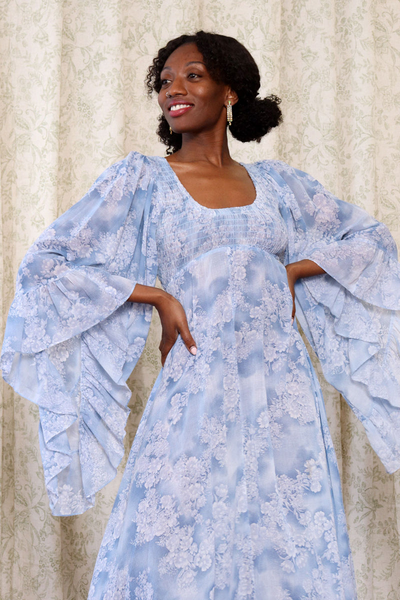 Angel Sleeve Full Sweep Gauze Dress XS-M OMNIA Angel Sleeve Full Sweep Gauze Dress XS-M OMNIA