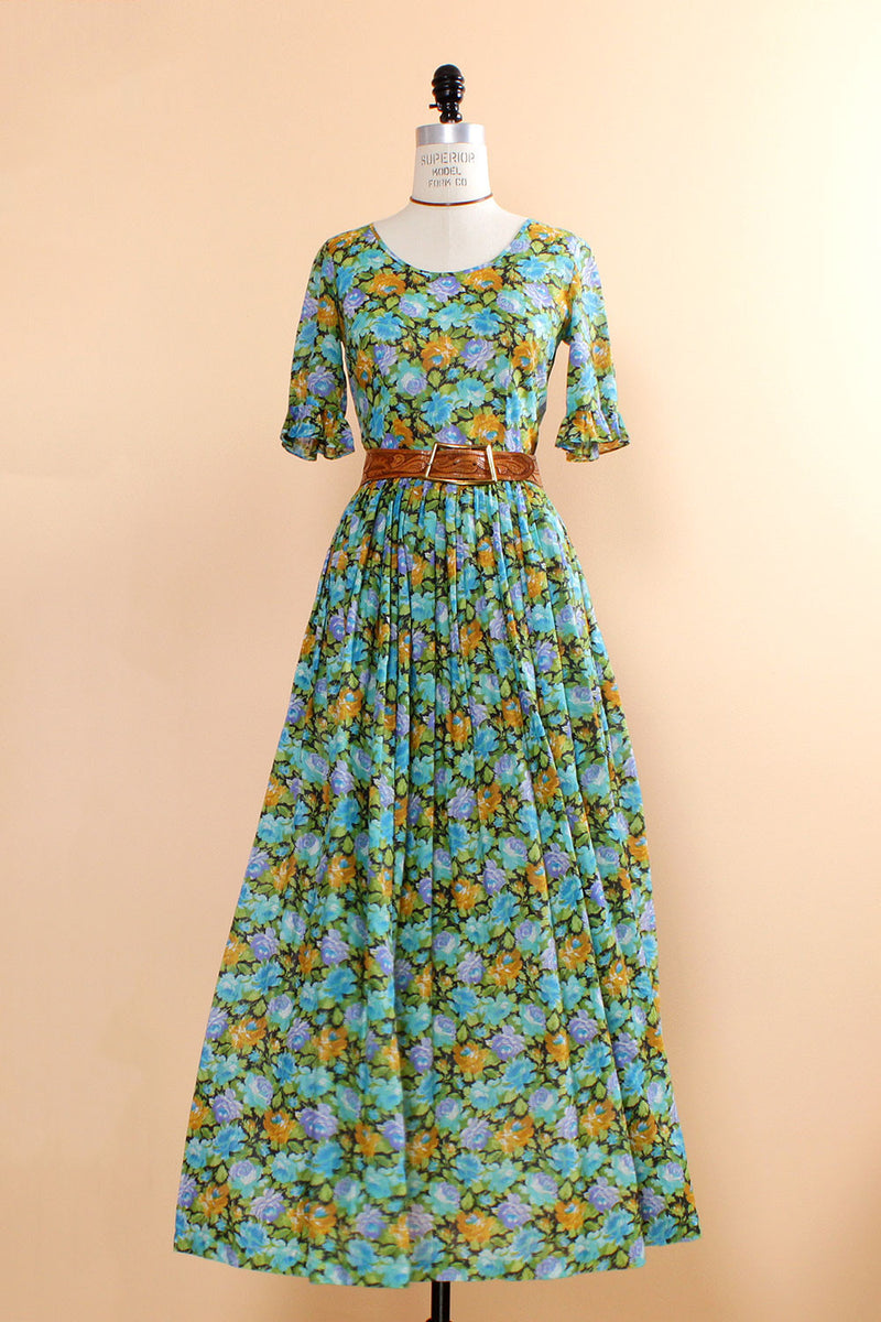 Flowy Floral Dress S OMNIA Flowy Floral Dress S OMNIA