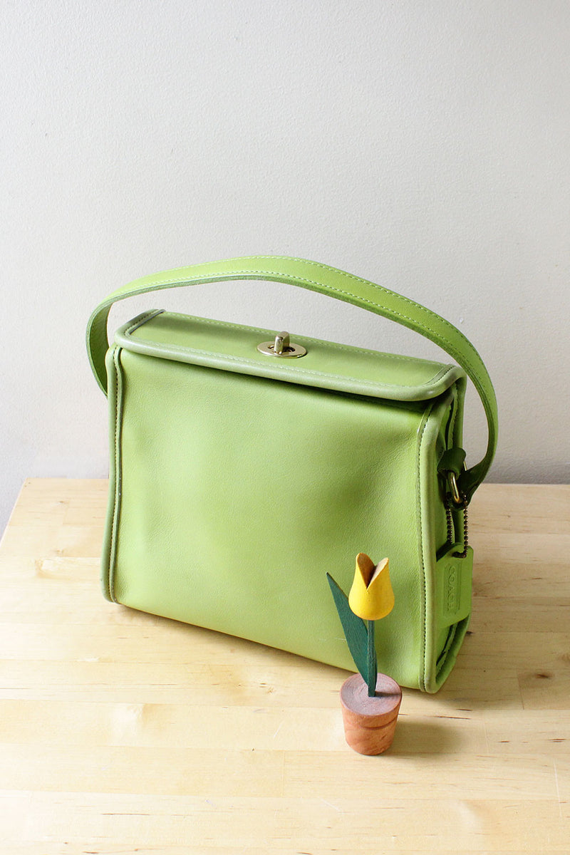 Bright green coach purse Clearance