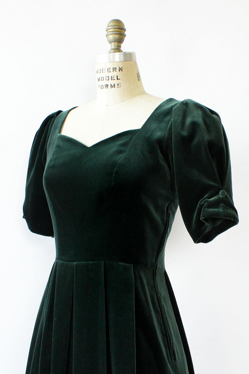 Laura Ashley Bow Back Velvet Dress S Laura Ashley Bow Back Velvet Dress S