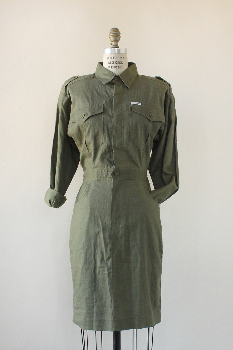 Nok Nok Military Dress M – OMNIA