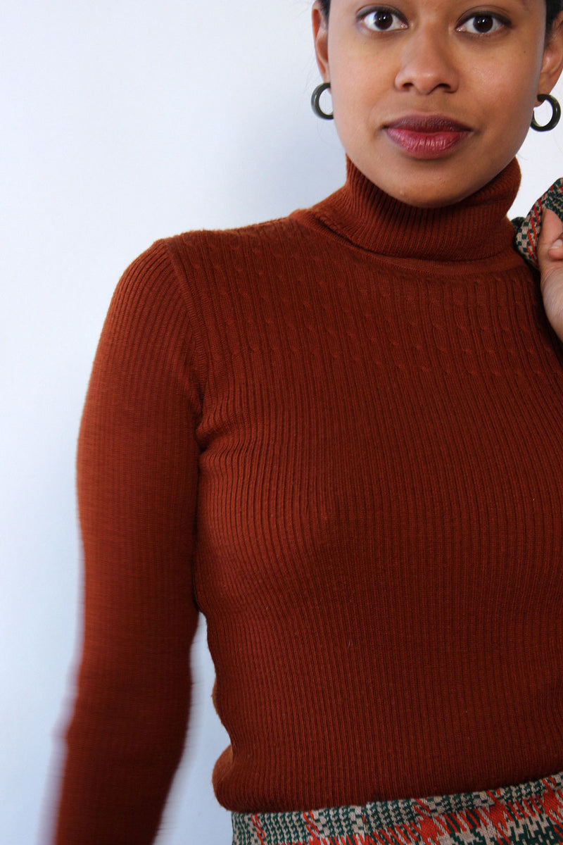 Rust 70s Turtleneck M OMNIA