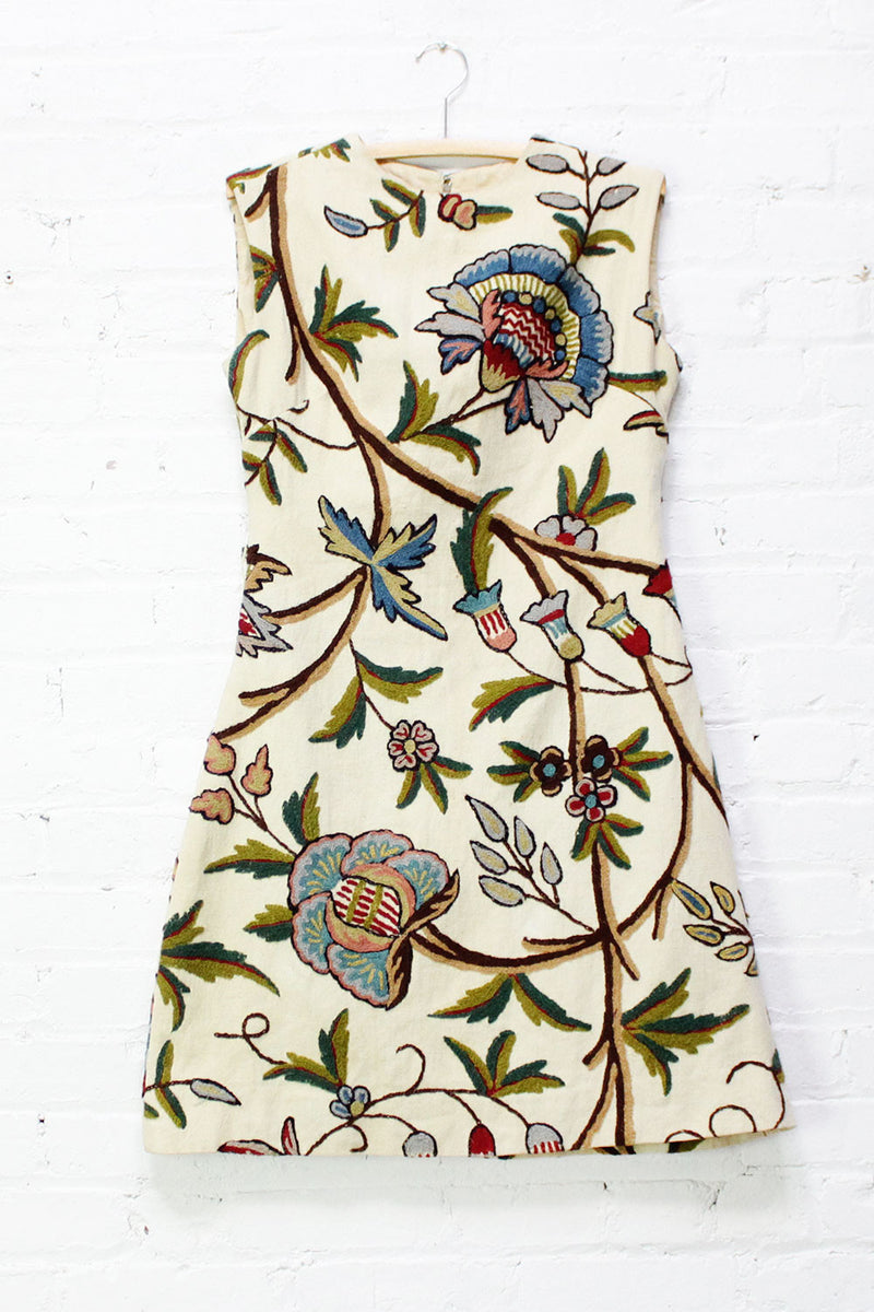 Embroidered Botanical Dress S/M OMNIA Embroidered Botanical Dress S/M OMNIA