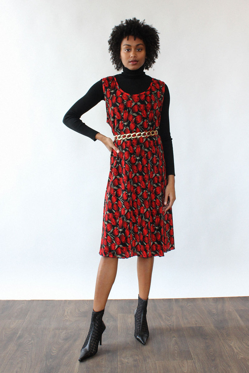 Moody Floral Pleated Tent Dress M-XL OMNIA Moody Floral Pleated Tent Dress M-XL OMNIA