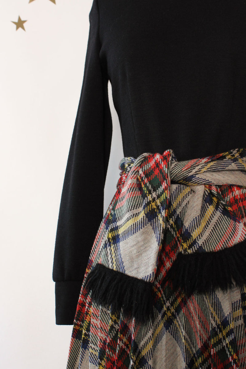 Pleated Knit Scarf Dress M/L OMNIA Pleated Knit Scarf Dress M/L OMNIA