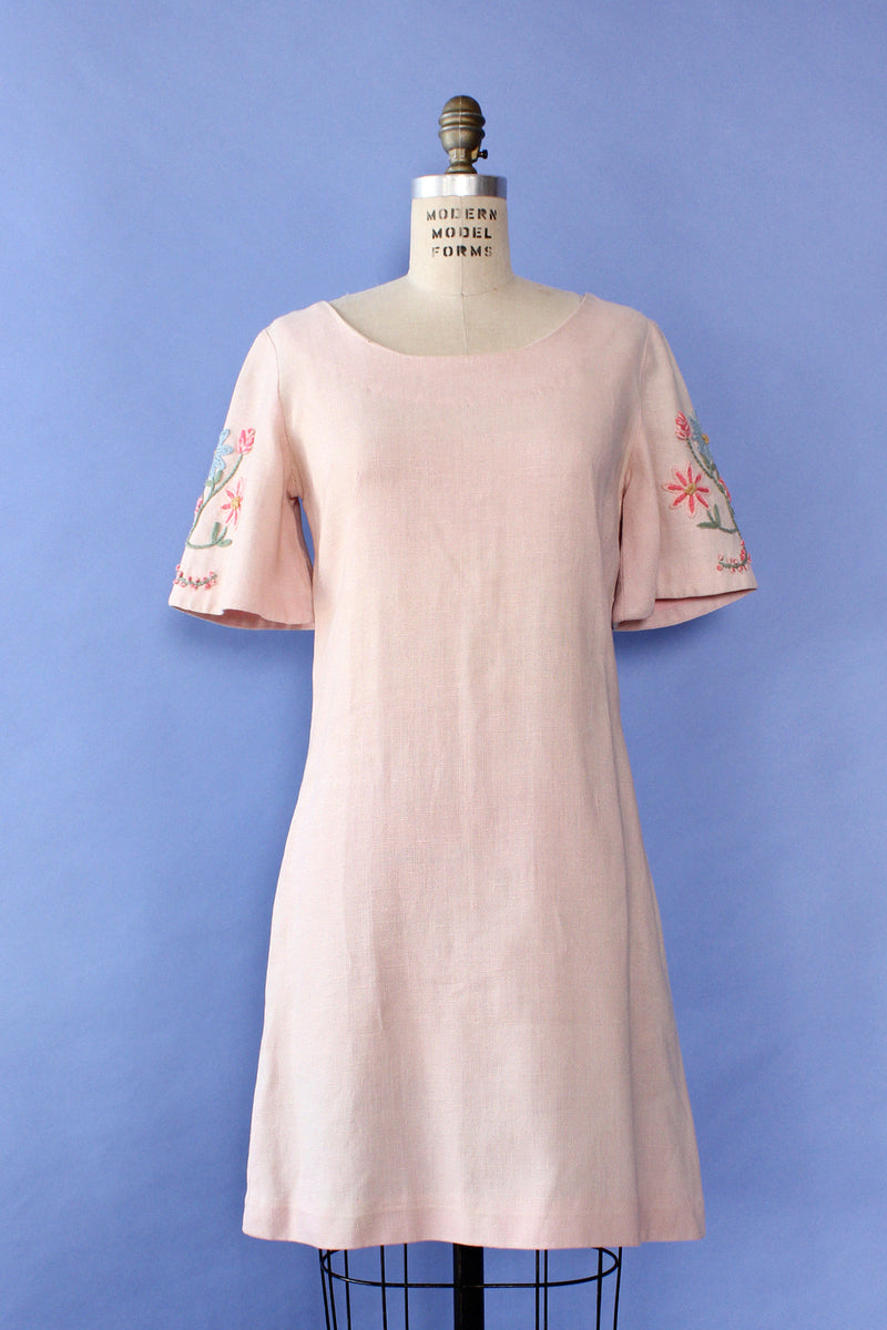 Pale Rose Embroidered Linen Dress M OMNIA Pale Rose Embroidered Linen Dress M OMNIA