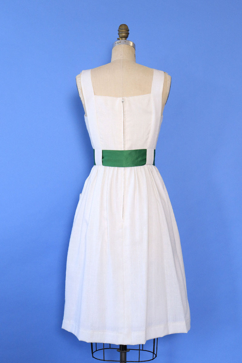 Crisp White Pocket Dress M