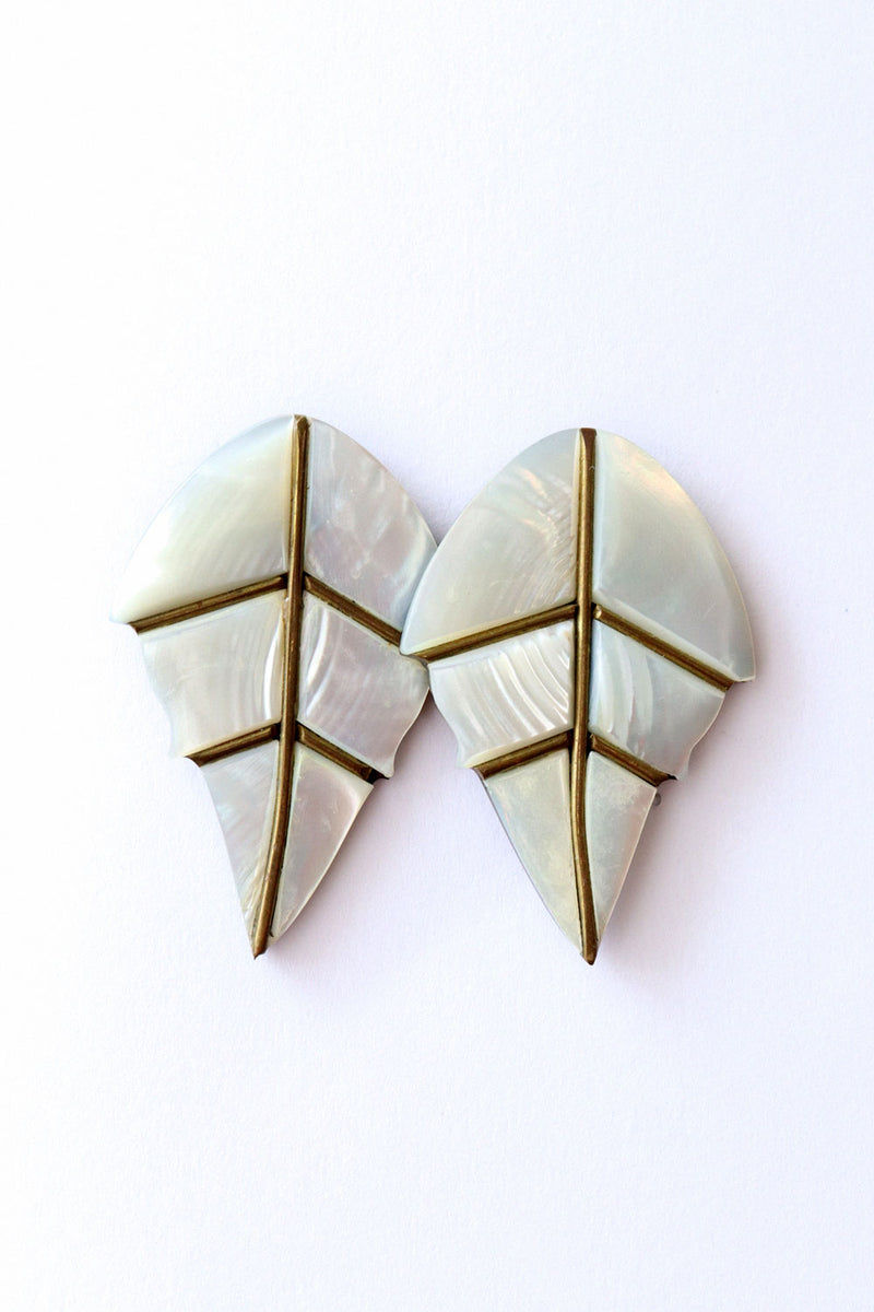 Pearly Inlay Leaf Earrings