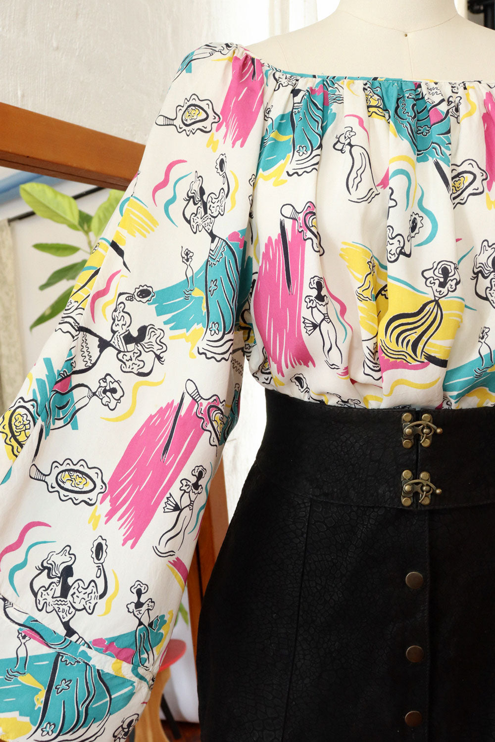 Old Hollywood 1940s Rayon Blouse L