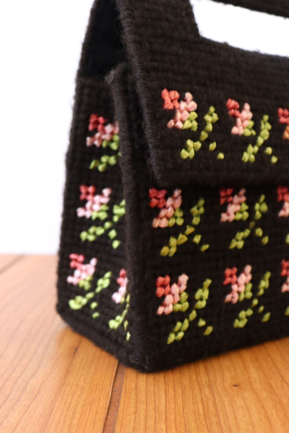 Needlepoint Rosette Handbag
