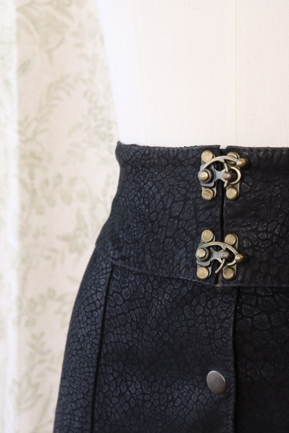 Buckled Suede Mini Skirt S