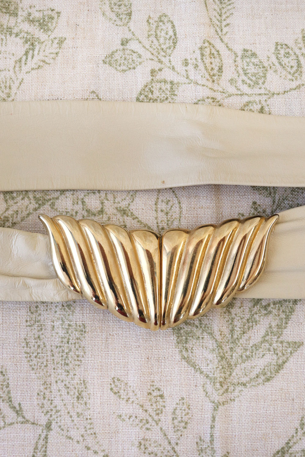 Ivory Leather Wavy Cinch Belt