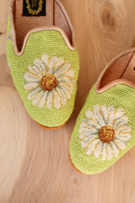 Kiwi Daisy Slippers 7/7.5