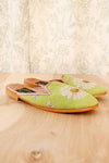 Kiwi Daisy Slippers 7/7.5