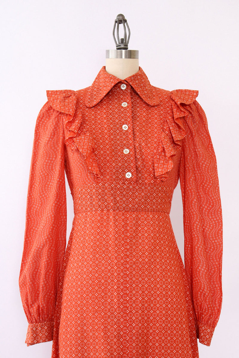 Paprika Ditsy Ruffle Dress XS/S OMNIA Paprika Ditsy Ruffle Dress XS/S OMNIA