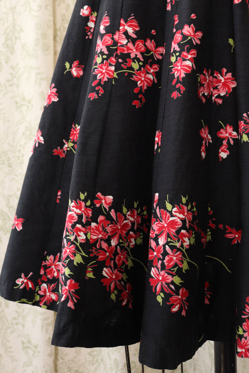 Floral Paneled Circle Skirt S