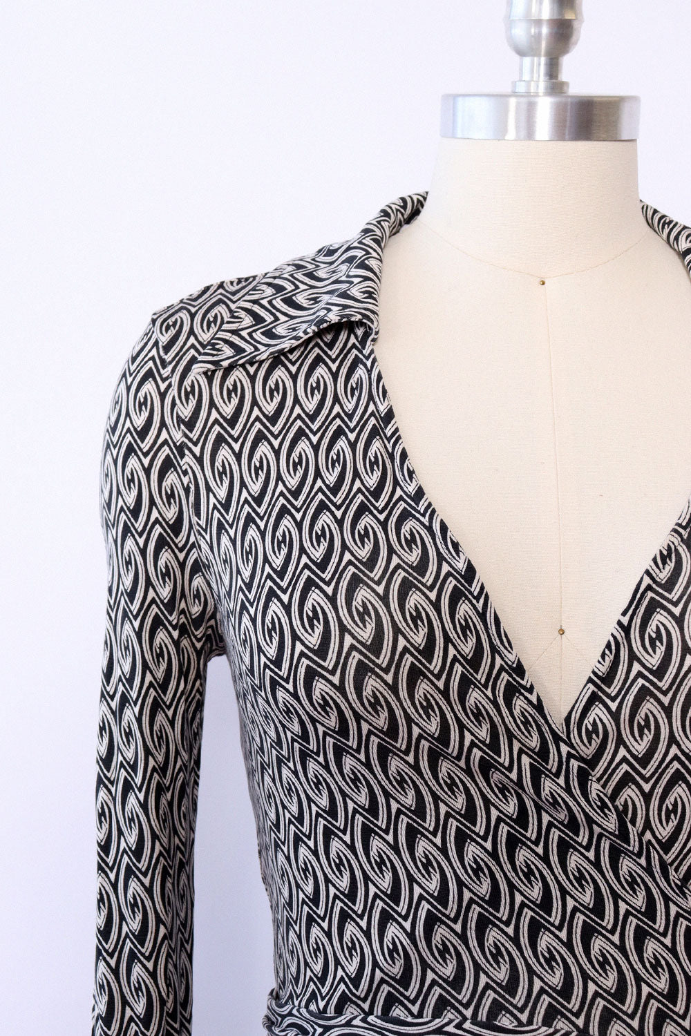 DVF Op-Art Silk Wrap Dress XS/S