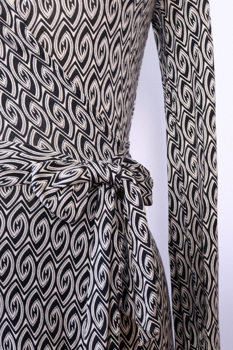 DVF Op-Art Silk Wrap Dress XS/S