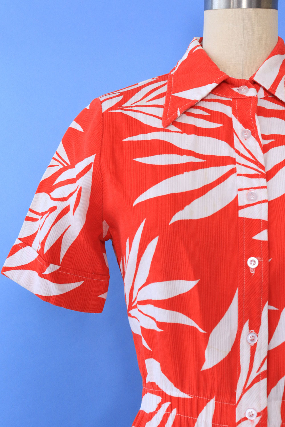 Scarlet Hawaiian Dagger Collar Top XS/S