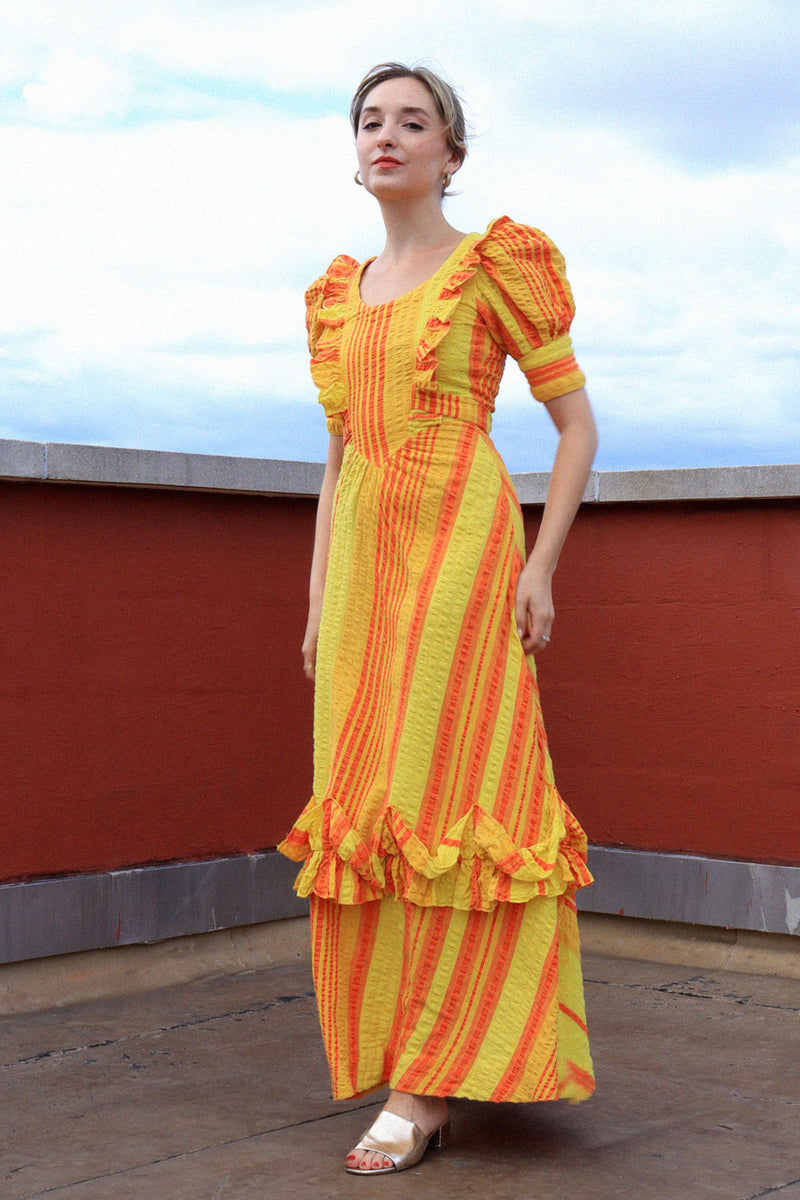 Golden Seersucker Puff Sleeve Ruffle Gown XS