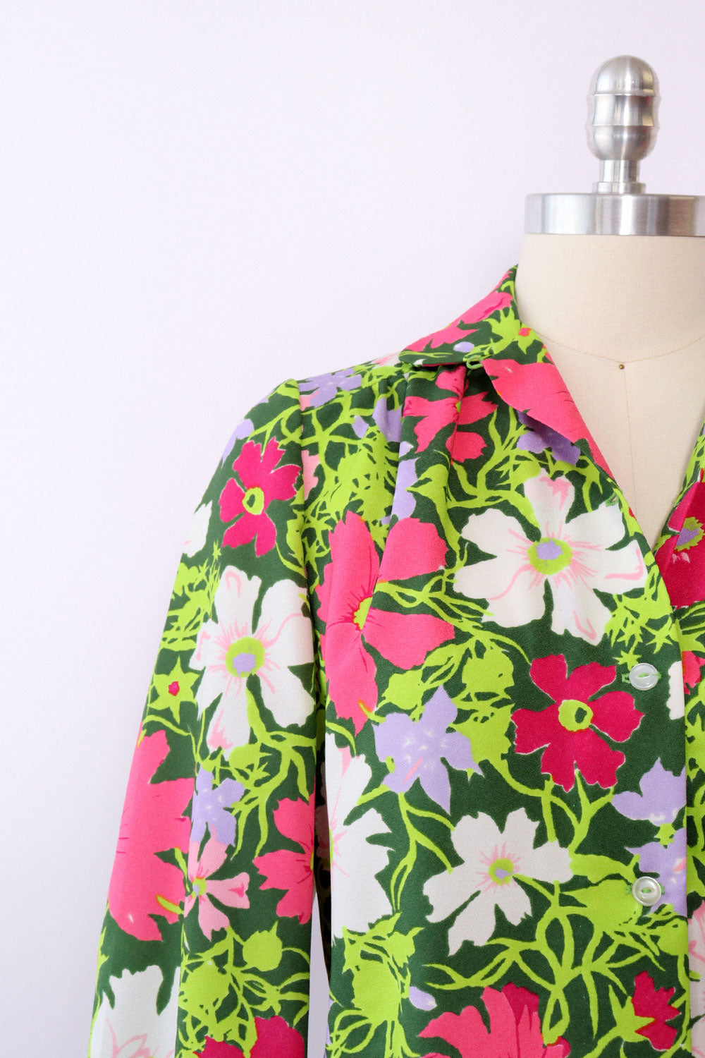 Technicolor Floral Buttondown M