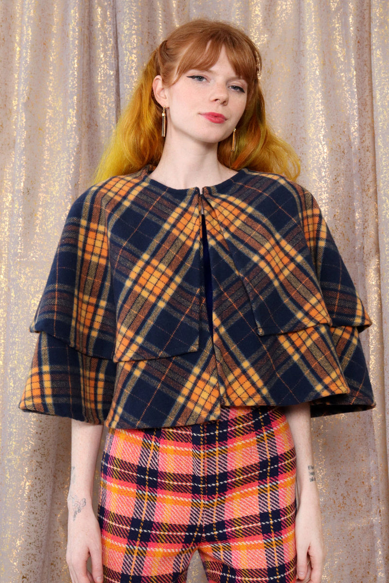 Woodsy Plaid Double Cape XS-L