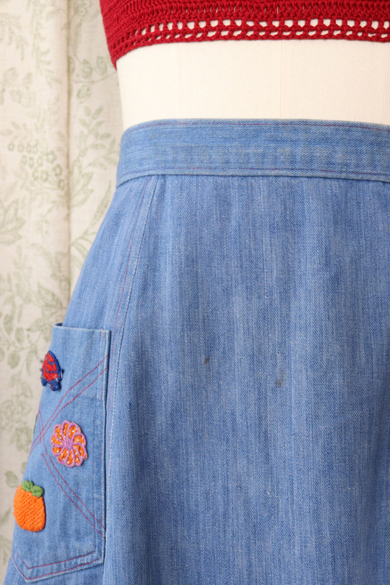 Turtle Applique Denim Skirt L/XL