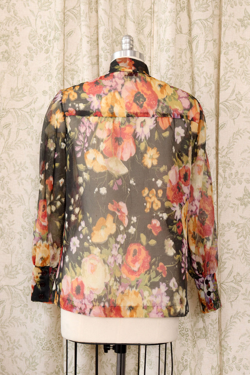 Moody Floral Tie Neck Topper M/L