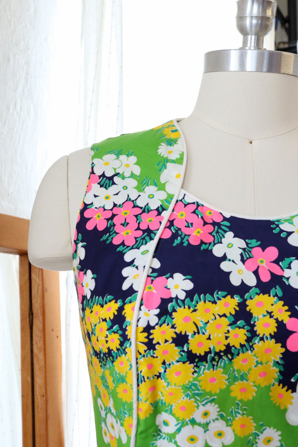 Technicolor Floral Pocket Sheath S/M