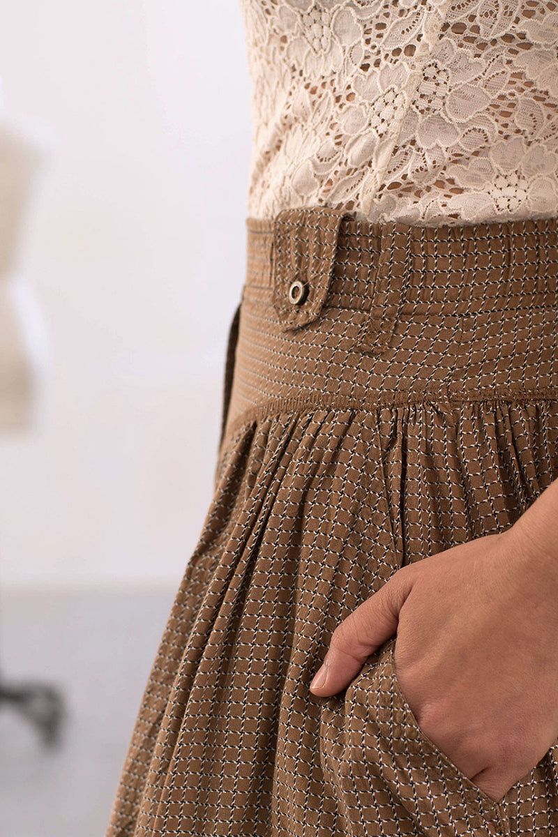 Little Skirt On The Prairie S/M
