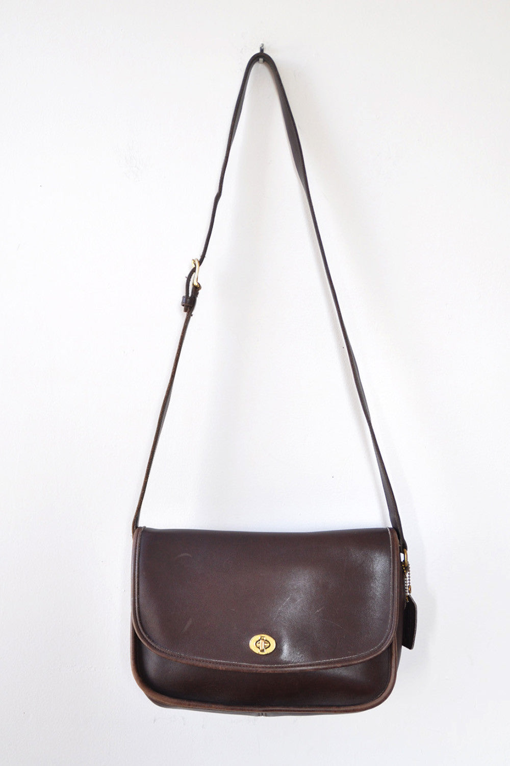Vintage coach on sale turnlock crossbody