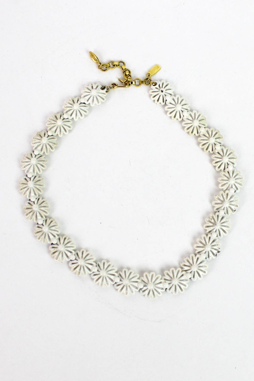 vintage daisy necklace