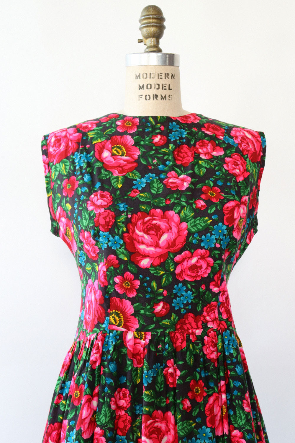Vibrant Hot Pink Rose Dress M/L