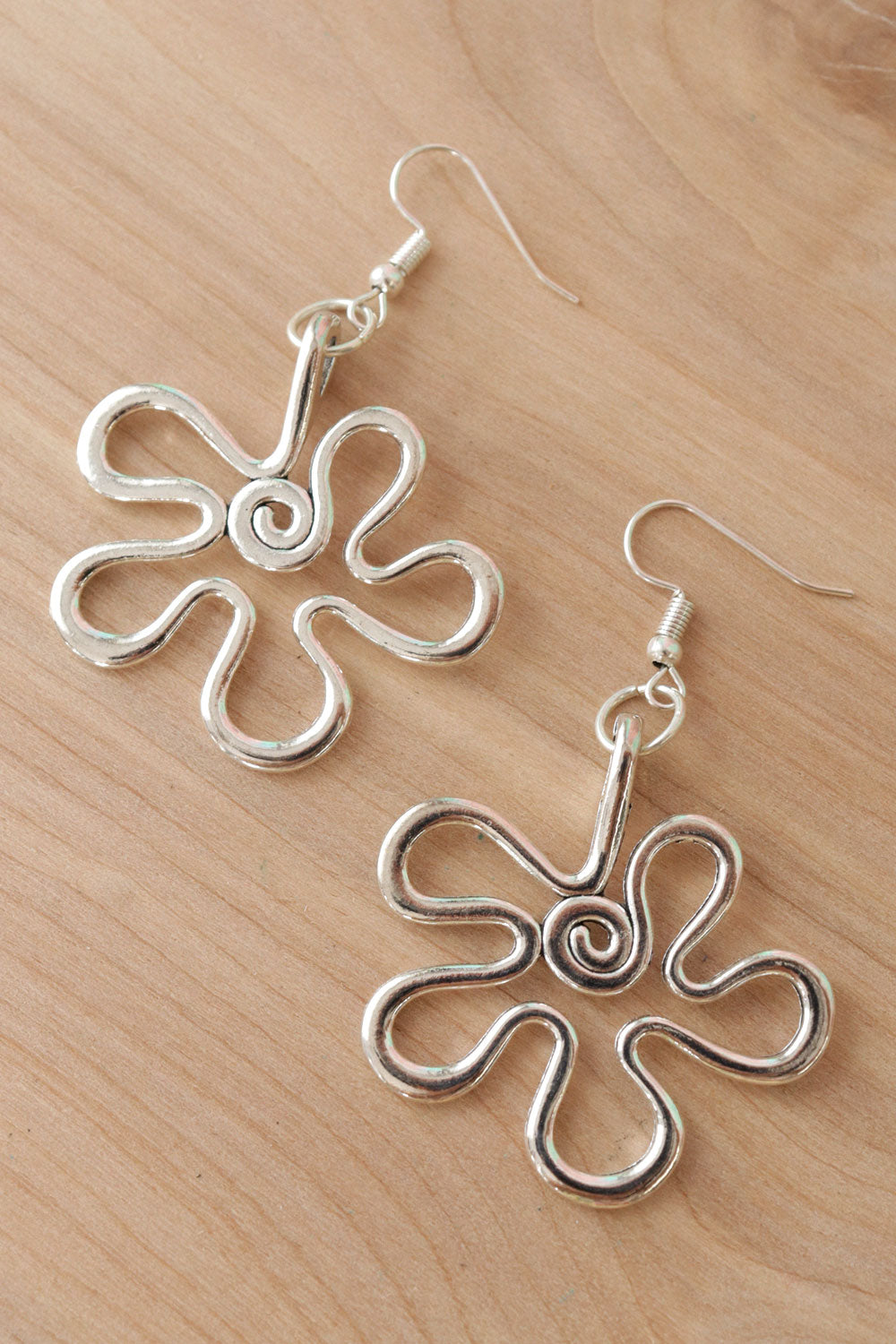 Wavy Flower Power Earrings