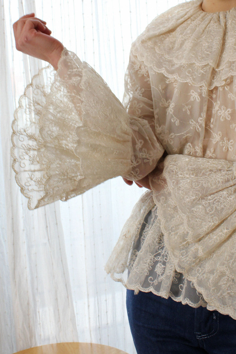 Lace Ruffle Belled Top XS-M