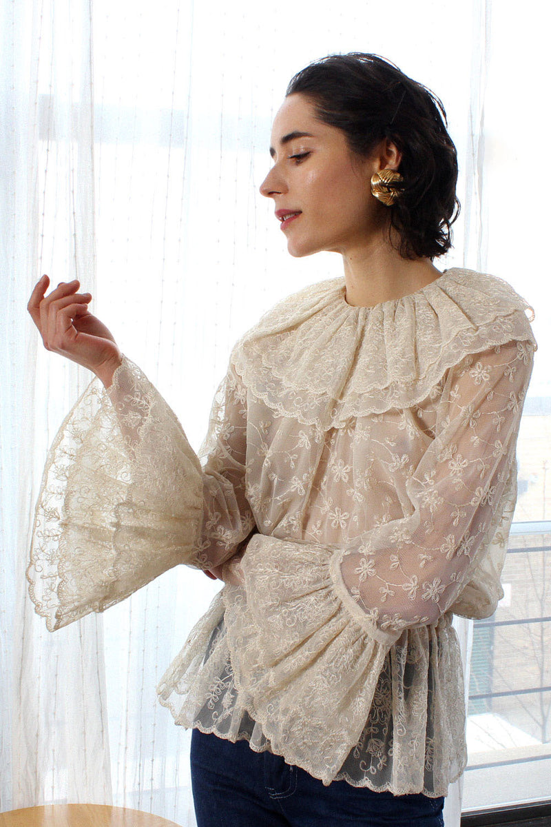 Lace Ruffle Belled Top XS-M