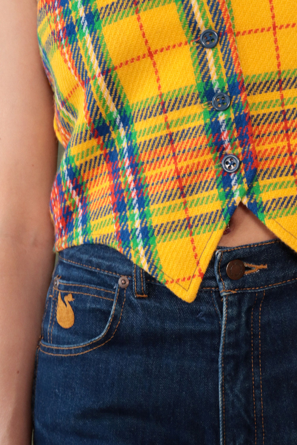 Bobbie Plaid Fitted Vest M