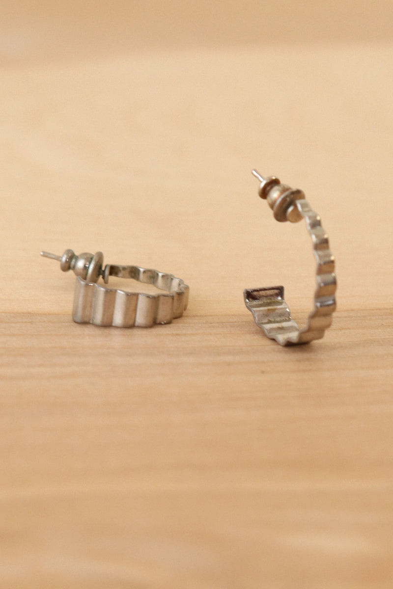 Crinkle Hoops