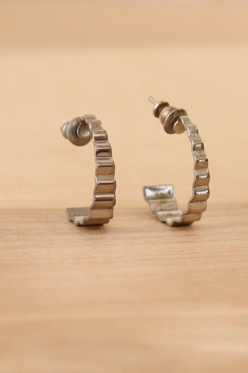 Crinkle Hoops