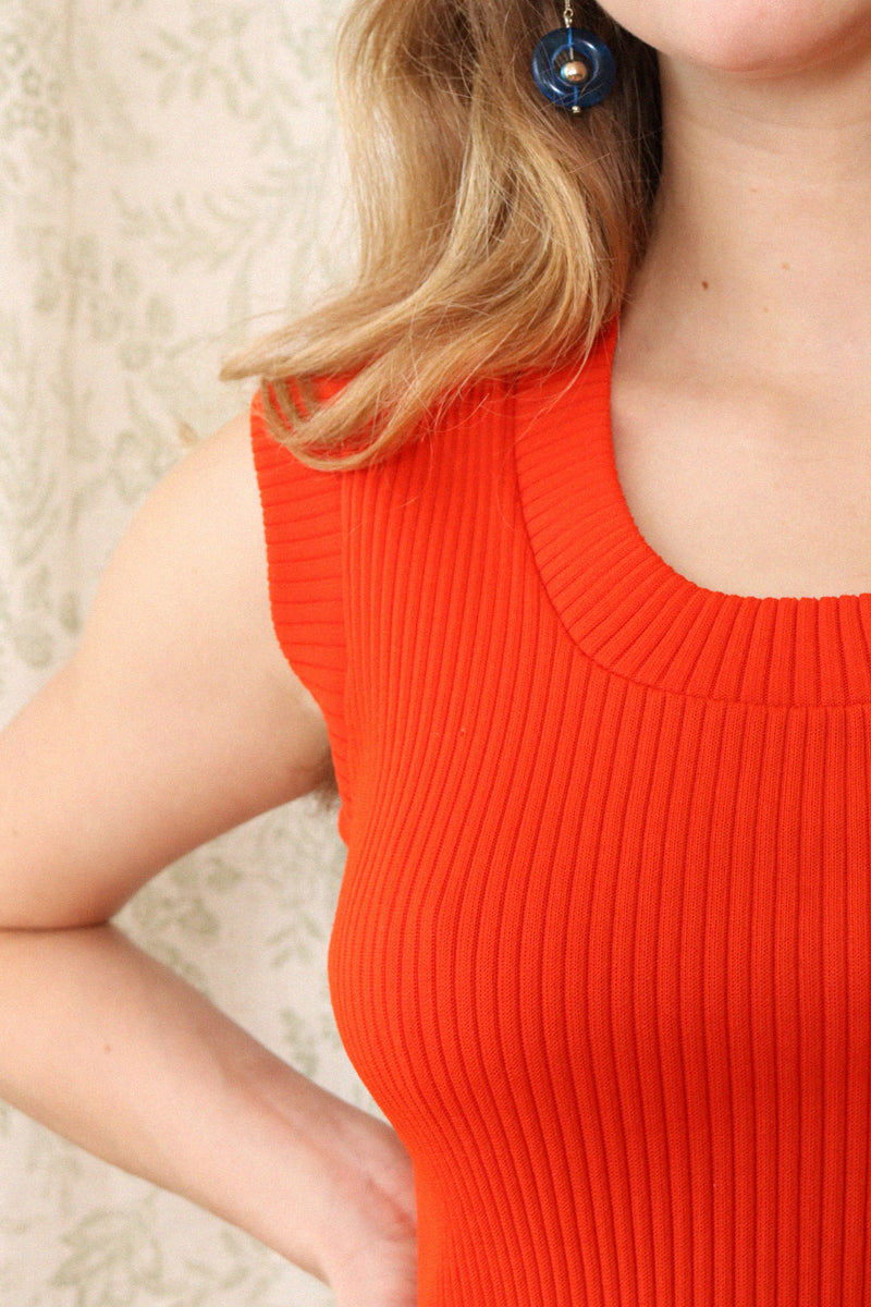 Tomato Red Ribbed Tank L – OMNIA