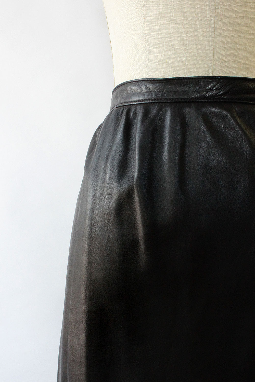Supple Leather Skirt L