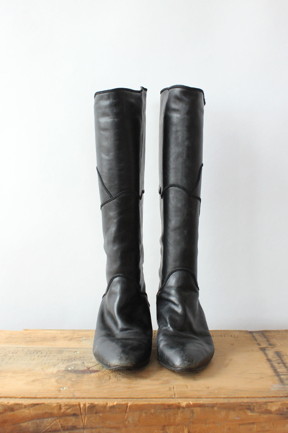 Italian Leather Scallop Boots 8-8.5