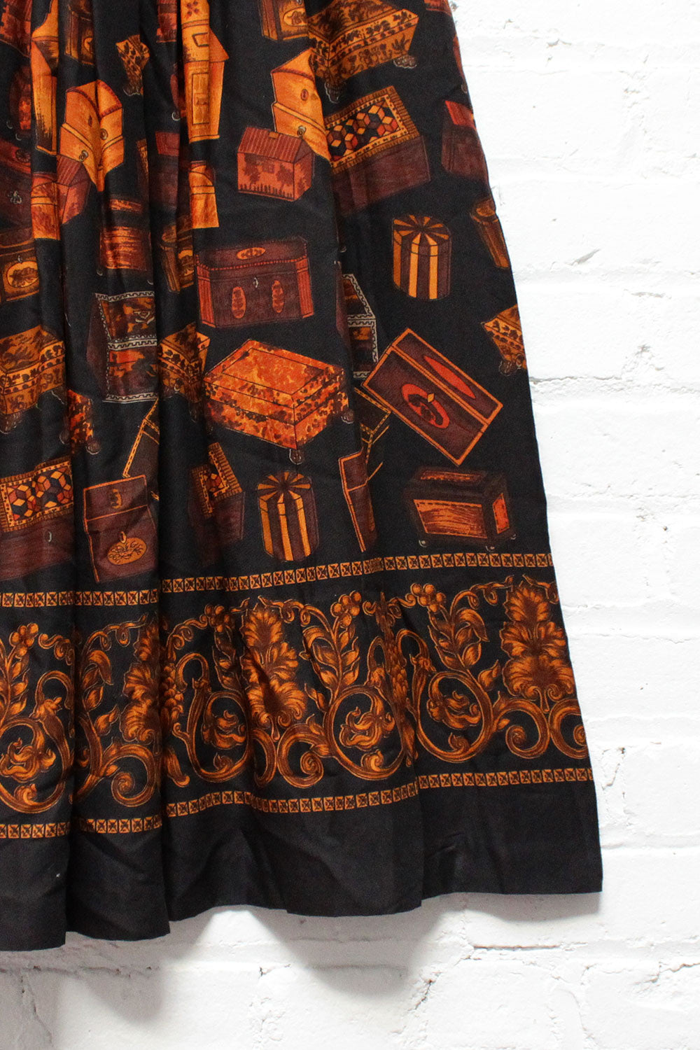 Treasure Chest Print Skirt M
