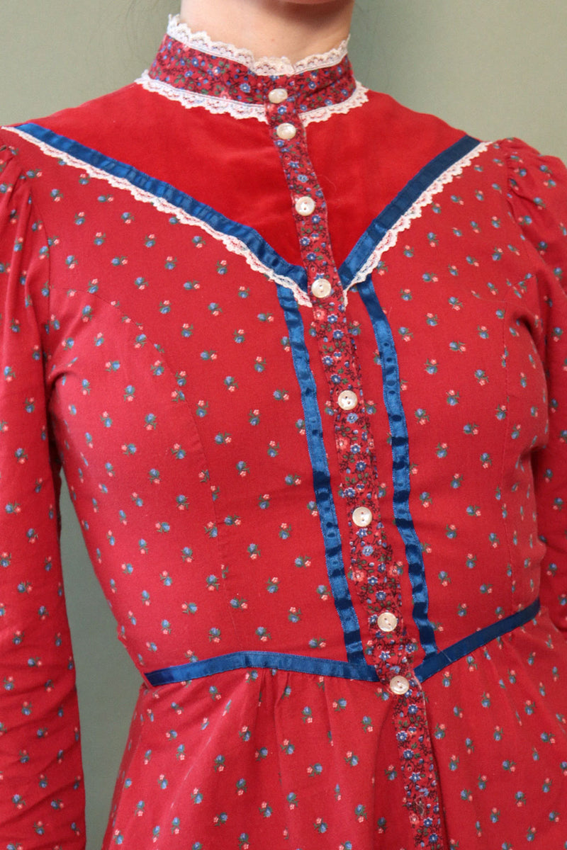 Eber Scarlet Calico Prairie Dress XS/S