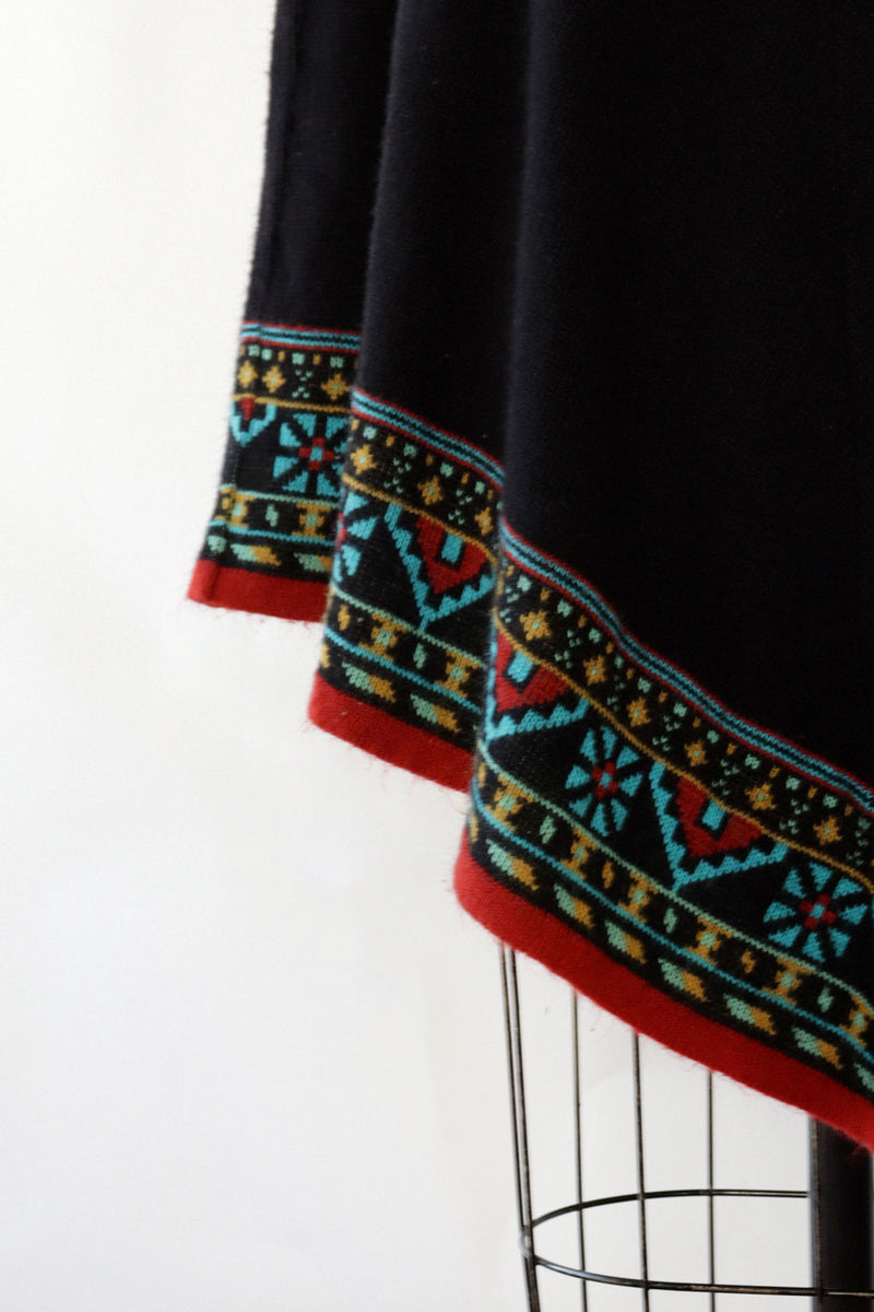 Marianne Border Poncho Sweater XS-L